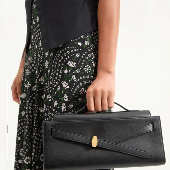 BNWT Veronica Beard Black Dash Clutch - Picture 5 of 9